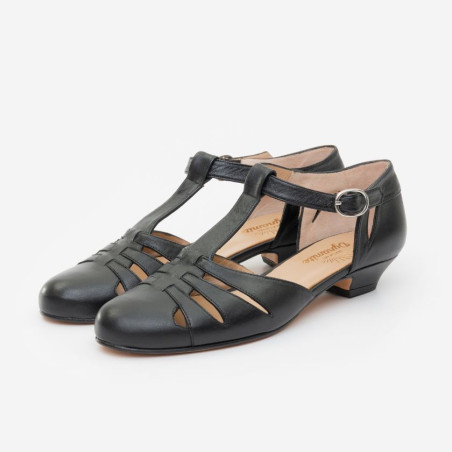 Vegan Mini Dynamite black