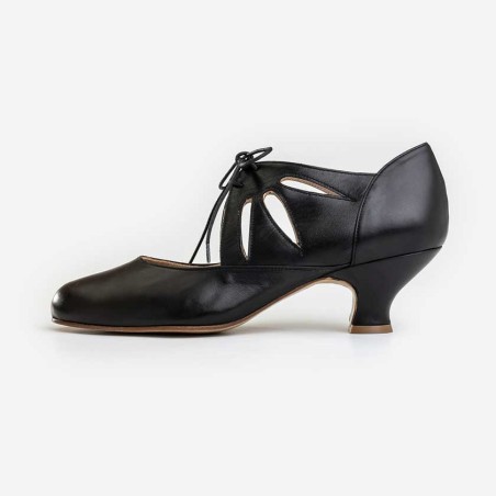 Pre-order | Eme Black