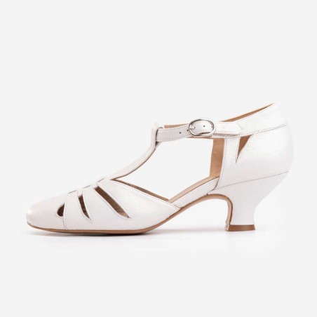 Dynamite pearl white