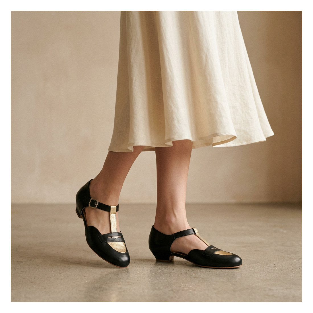 Madame Dynamite Wide fit - Mocasines Black & Gold thumbnail 2