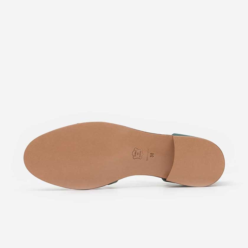 Gabrielle Green Bottle