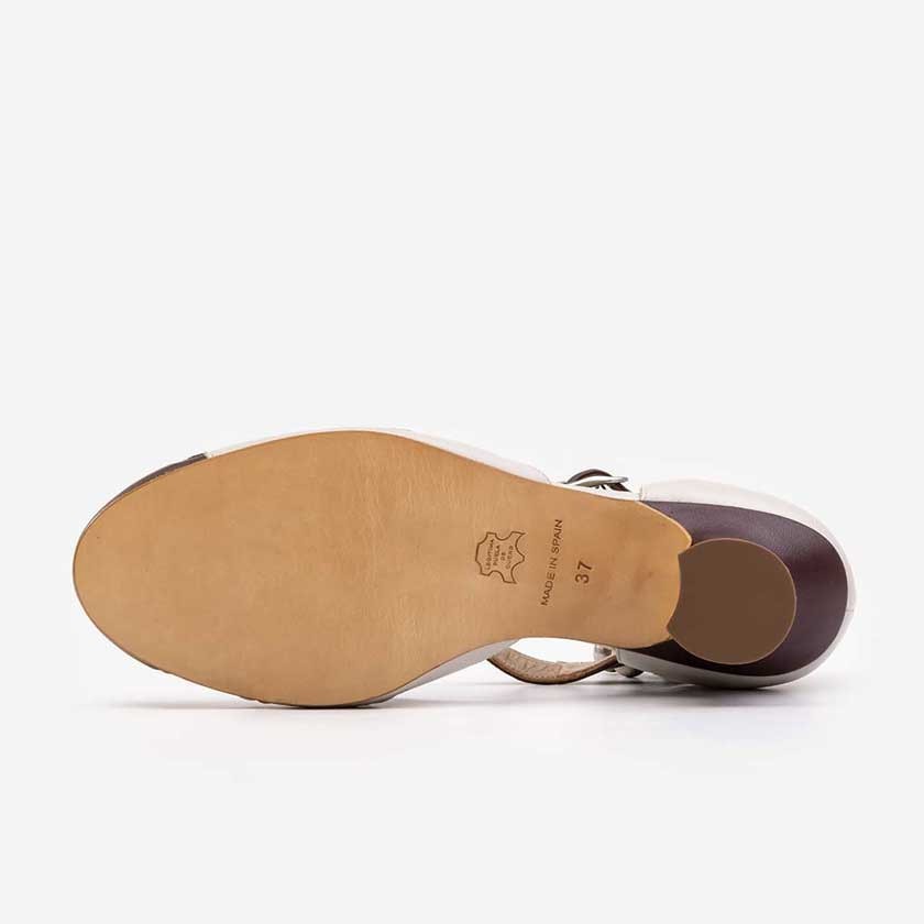 Dynamite red wine & cream