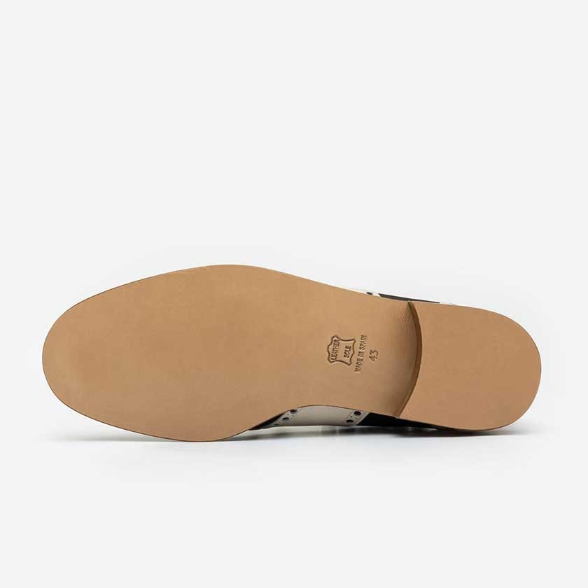 Saddle shoes dark chocolate and cream... Saddle shoes dark chocolate and cream...