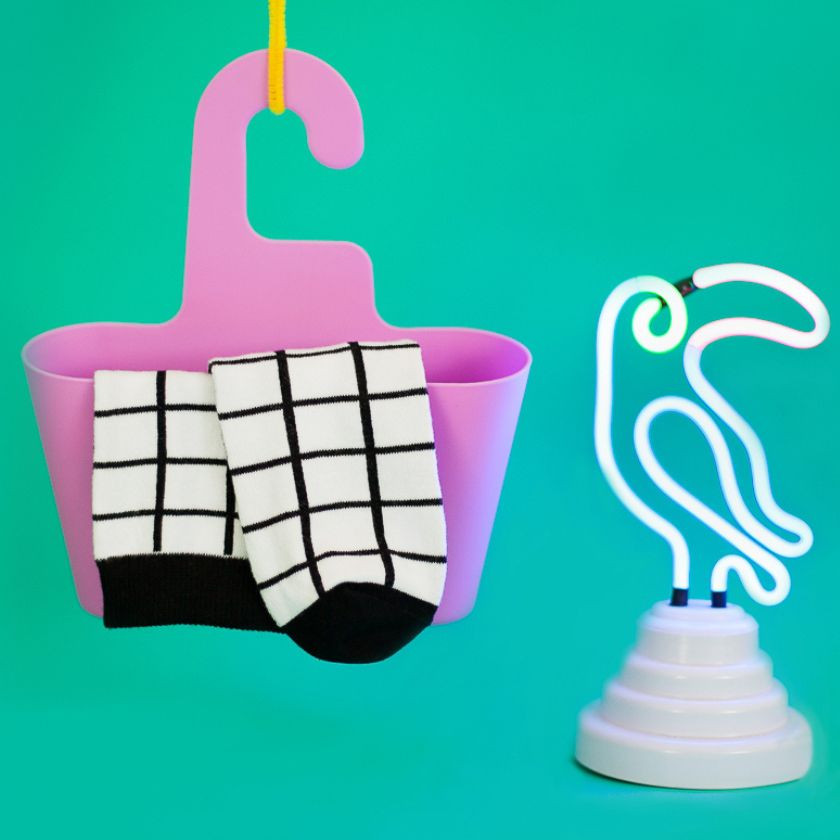 CHAUSSETTES BLANCHES À CARREAUX